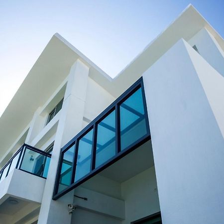 Hotel 墾丁椰林 海灘文旅 à Cape Eluanbi Extérieur photo