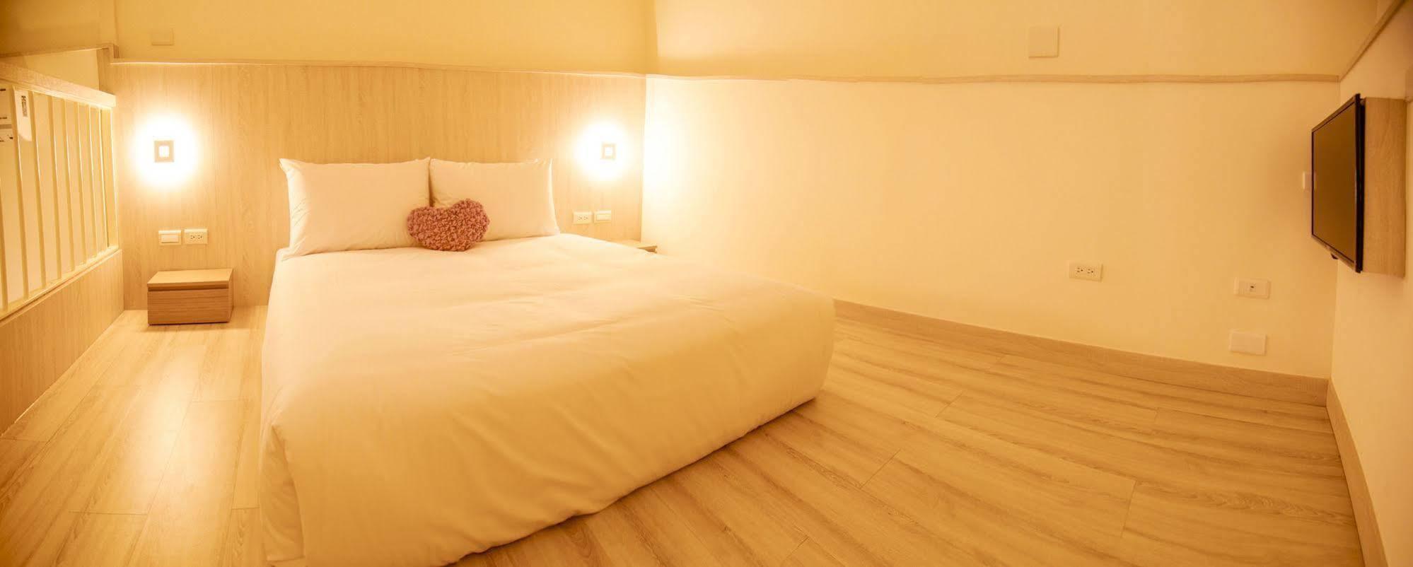 Hotel 墾丁椰林 海灘文旅 à Cape Eluanbi Extérieur photo