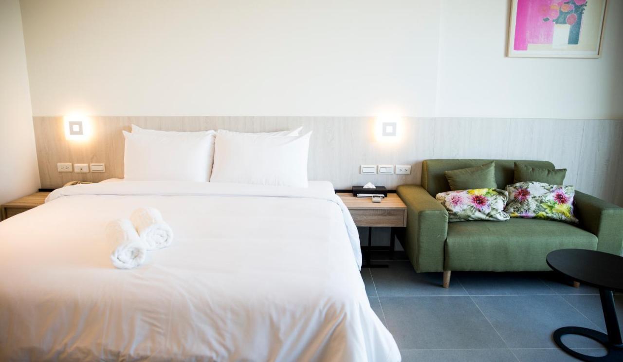 Hotel 墾丁椰林 海灘文旅 à Cape Eluanbi Extérieur photo