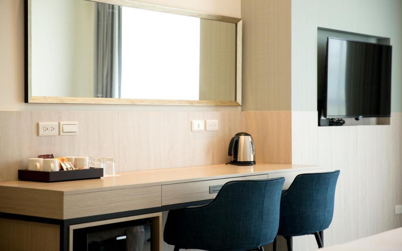 Hotel 墾丁椰林 海灘文旅 à Cape Eluanbi Extérieur photo