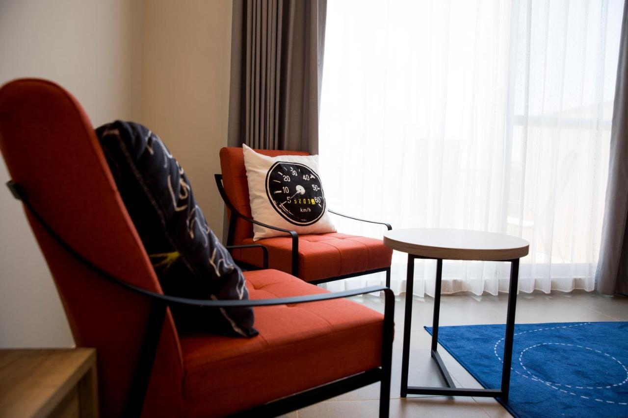 Hotel 墾丁椰林 海灘文旅 à Cape Eluanbi Extérieur photo