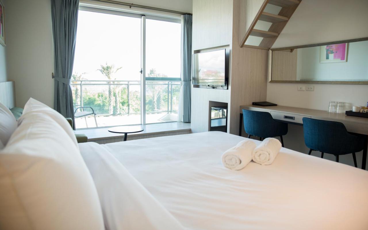Hotel 墾丁椰林 海灘文旅 à Cape Eluanbi Extérieur photo