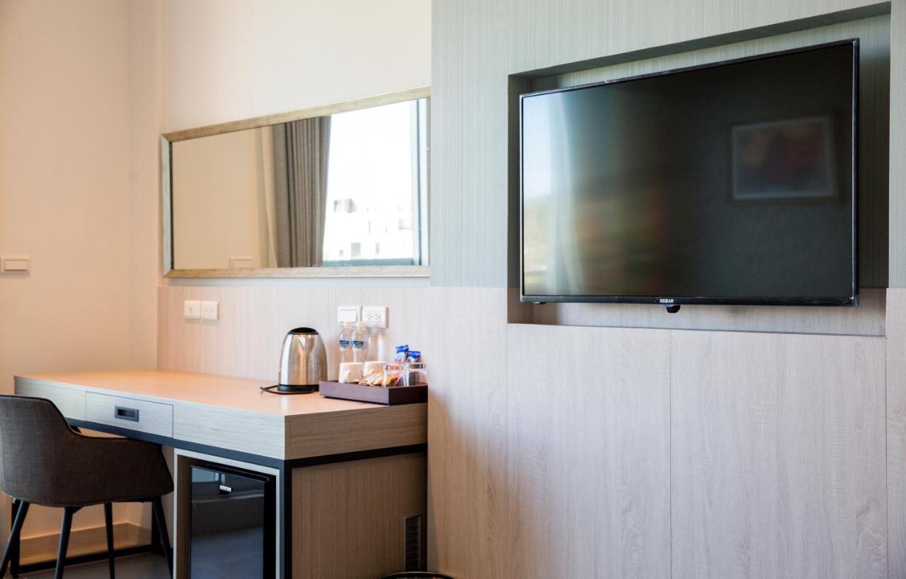 Hotel 墾丁椰林 海灘文旅 à Cape Eluanbi Extérieur photo